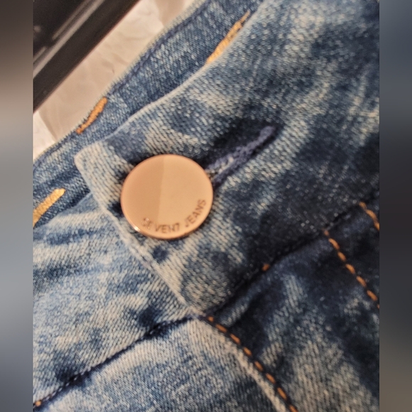 Seven7 women blue jeans - Picture 3 of 3